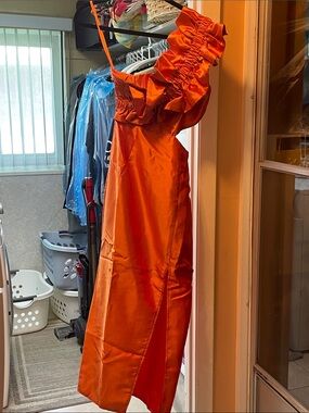 Selfie Leslie Bright Orange One-Shoulder Ruffle Satin Dress